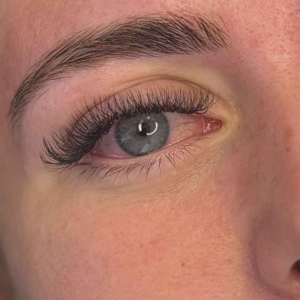 Wimpern & Augenbrauen