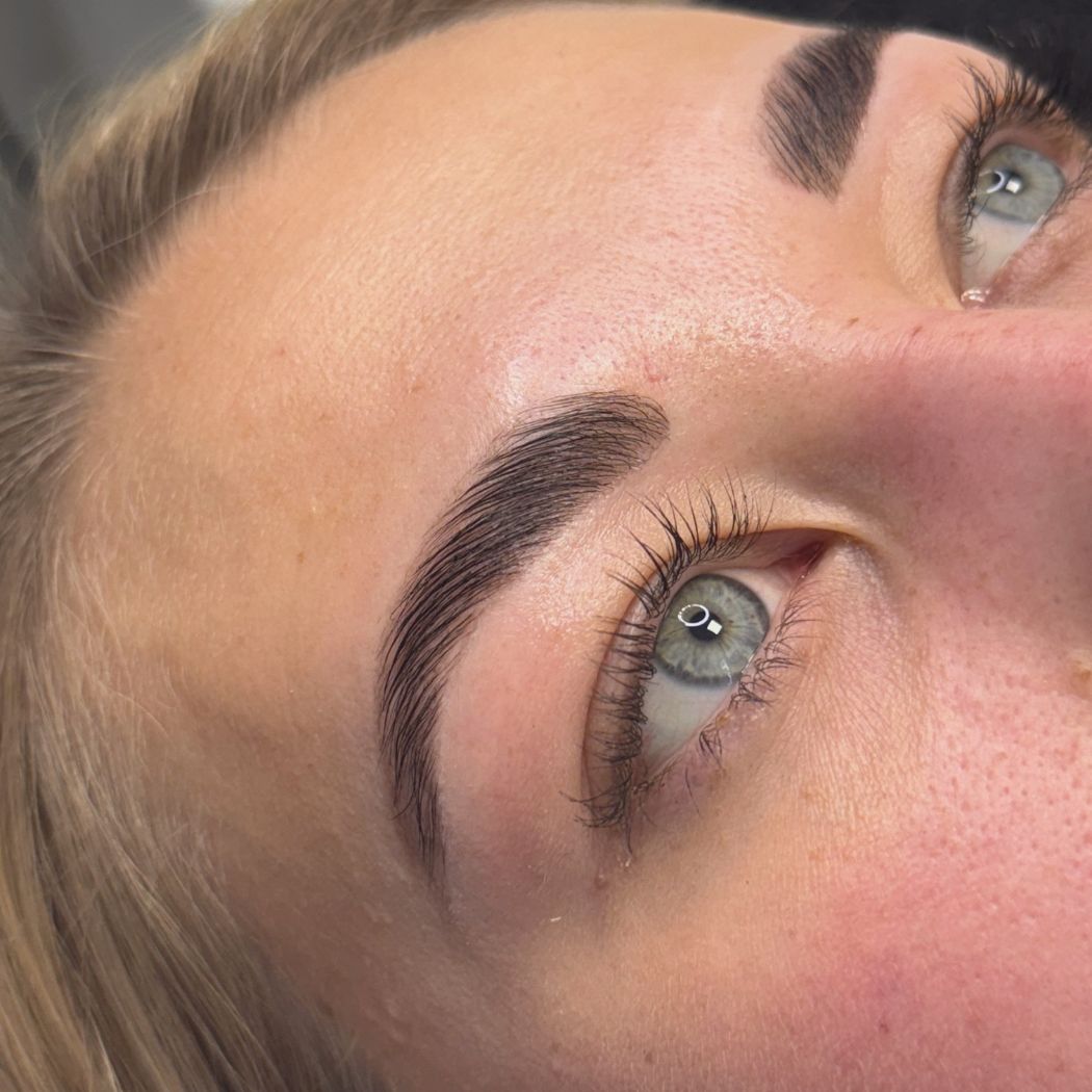 Wimpern & Augenbrauen